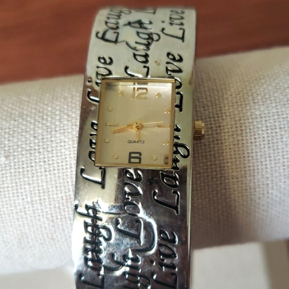 Bezel Live Laugh Love Bangle / Hope Believe Dream Watch
